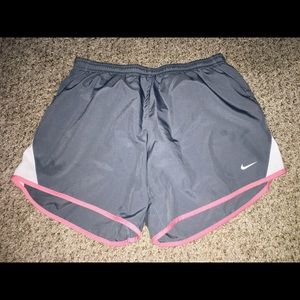 Girls Nike Dri-Fit shorts XL
